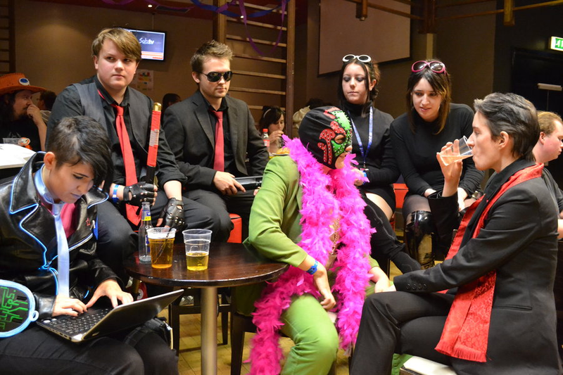 Illustration for article titled A Week of Cosplayers Doing What They Do Best